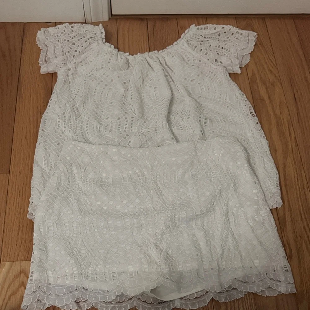 Matching set - Picture 1 of 3